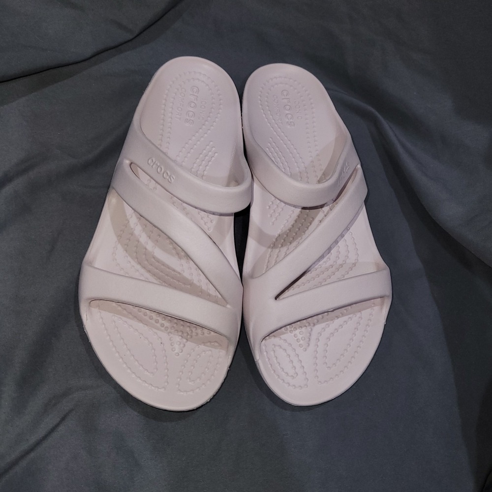 CROCS BLUSH PINK STRAPPY KADEE II BEACH POOL WATER SANDALS SIZE 7 New